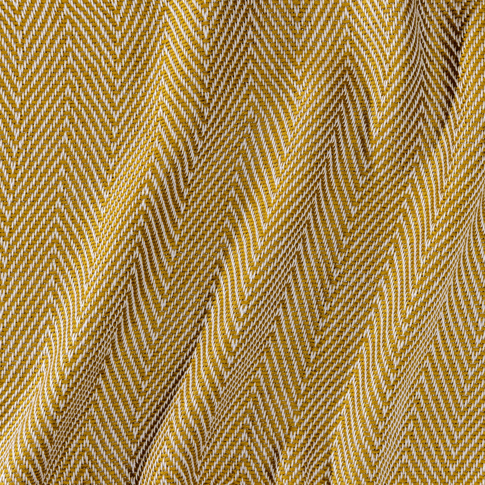 Cozy Blanket: Luxe Bamboo Herringbone Throw