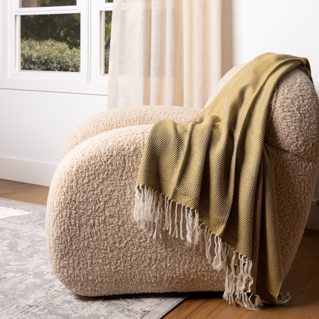 Cozy Blanket: Luxe Bamboo Herringbone Throw