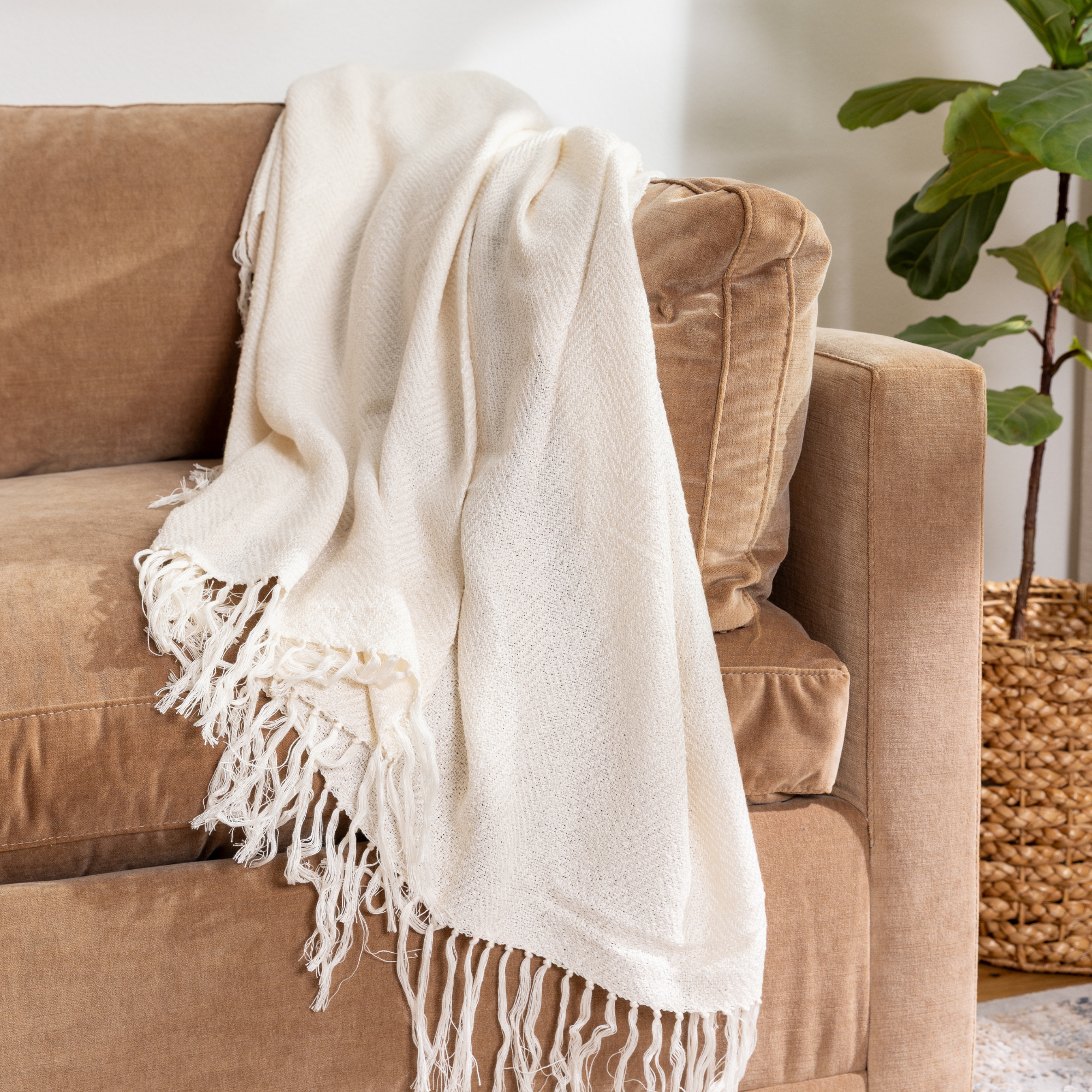 Cozy Blanket: Luxe Bamboo Throw