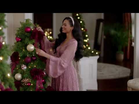 O Christmas Tree Card Collection: Trimming The Tree With Love (Digital e-Card)